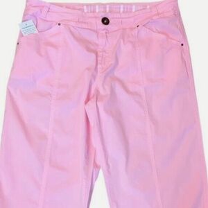 Women’s Fresh Produce Pink Stretch Safari Capri’s Size Large New with Tags